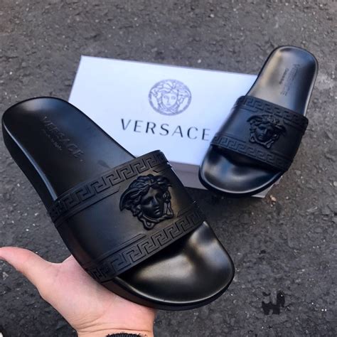 chanclas versace hombre|Sandalias y chanclas de lujo hombre .